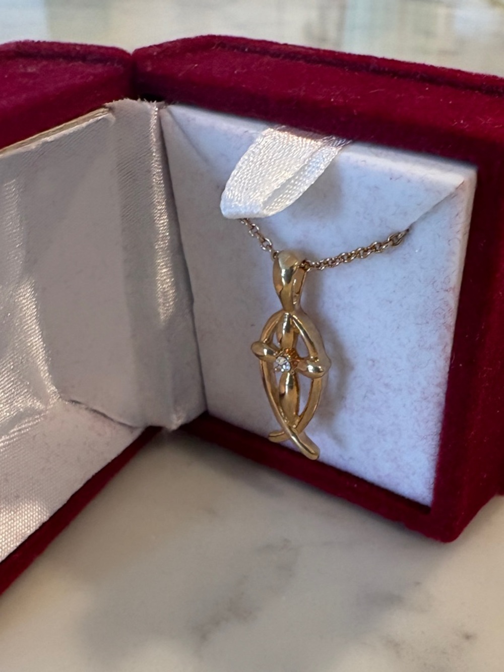 Vintage Avon Necklace Fish Cross Religious 2001 New In Original Box